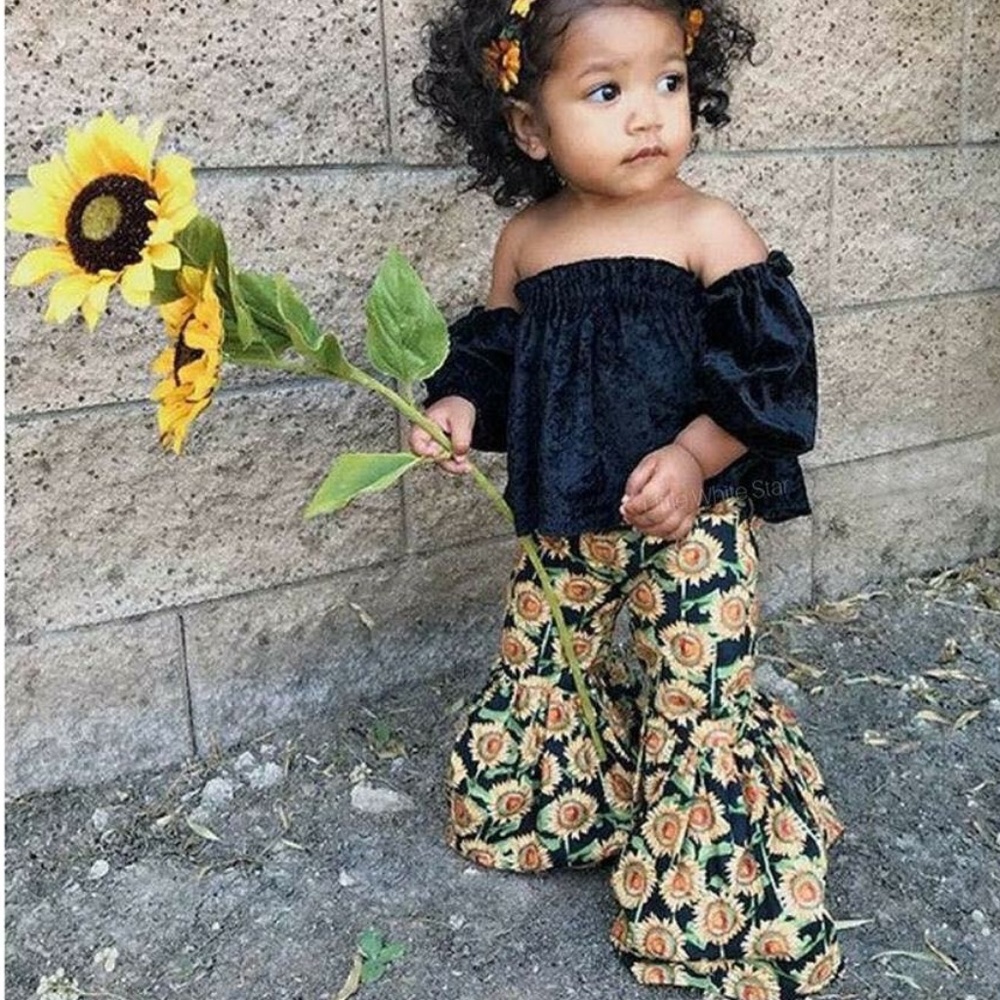 🌻2pc Velvet Top & Sunflower Pants Set🌻 - Picture 5 of 6
